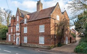 Airfield Manor